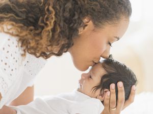 新生的婴儿