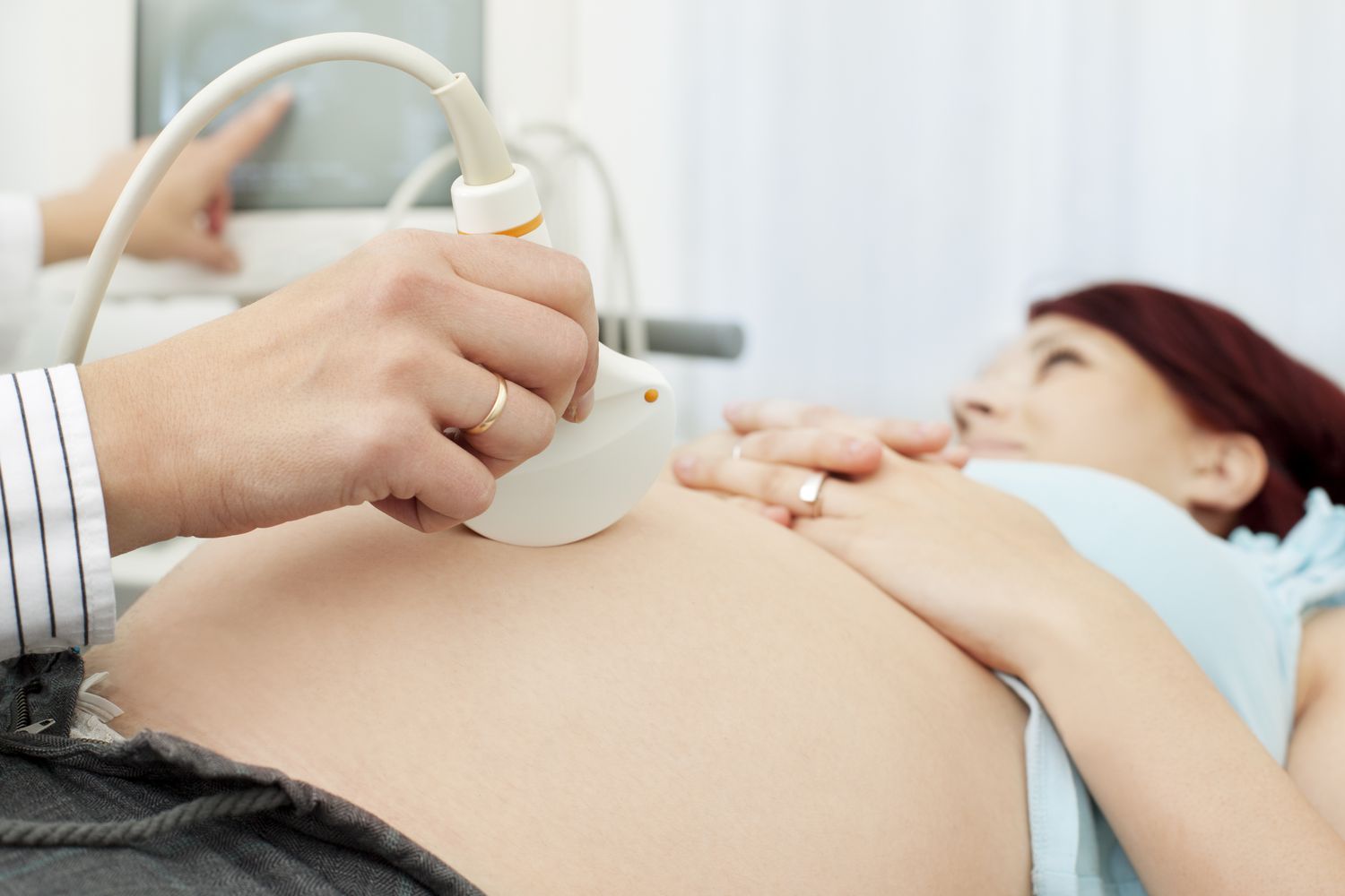 孕妇做超声波检查