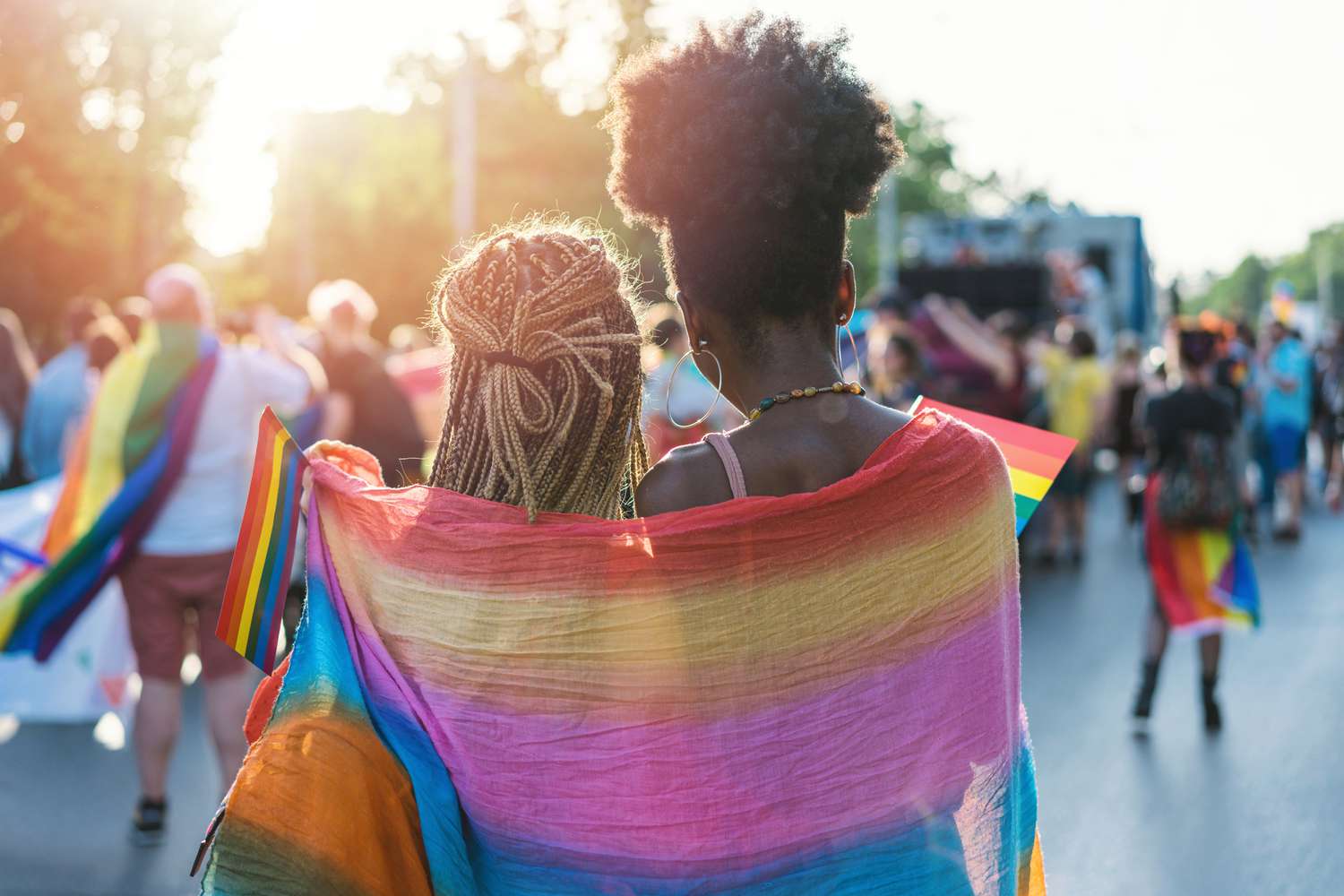 Pride的两名女性