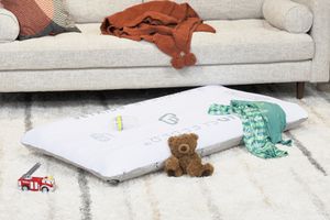 Jetkids由stokke幼儿旅行床实验室测试