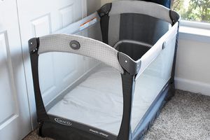 Graco Pack and Play Cuddle Cove Playard