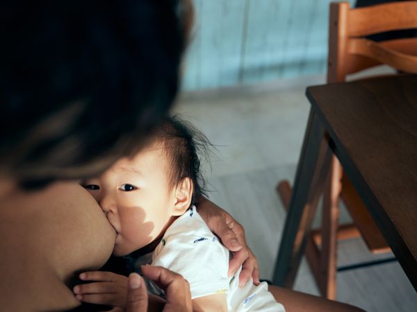 母乳喂养