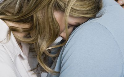 悲伤的故事ple embracing